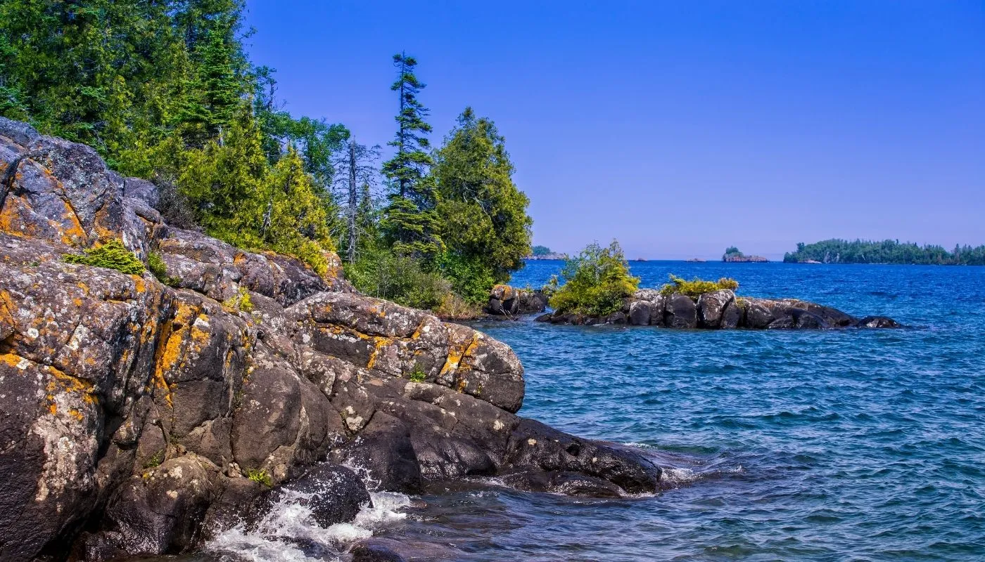 isle royale where to stay