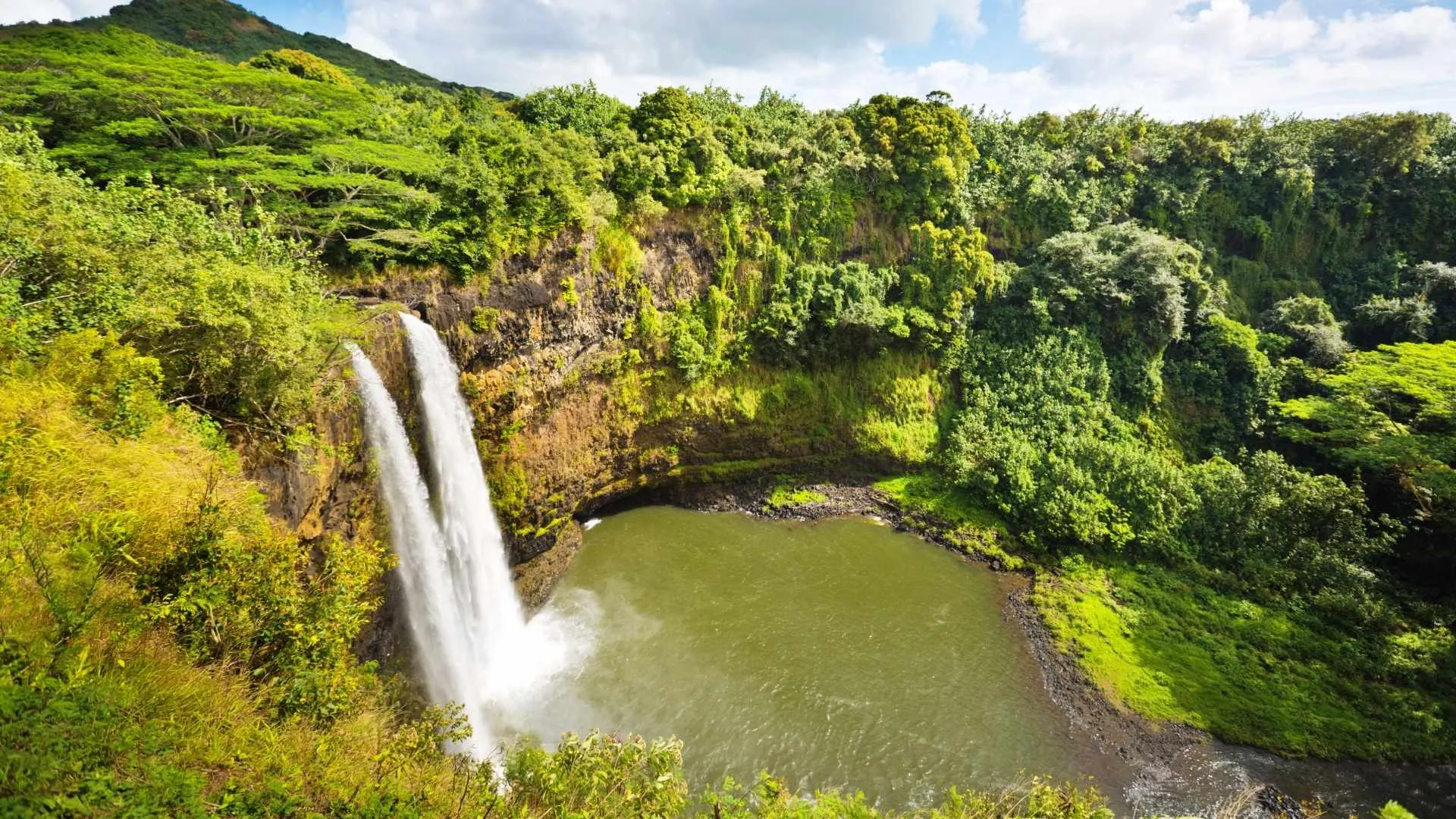 Wailua Falls Hawaii beautiful waterfalls