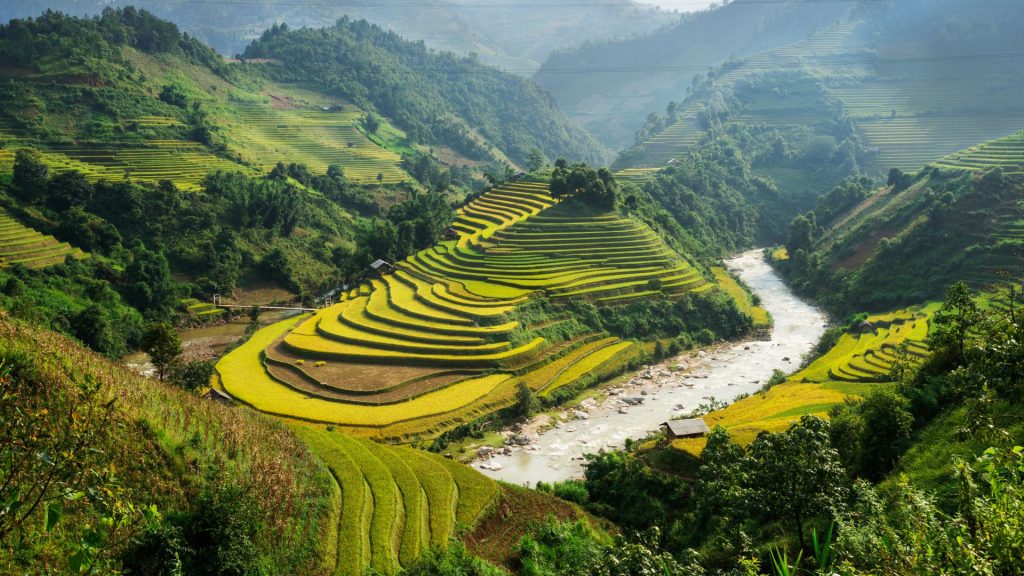 Must-See Vietnam Landmarks: Unbelievable Sites to Visit Today!