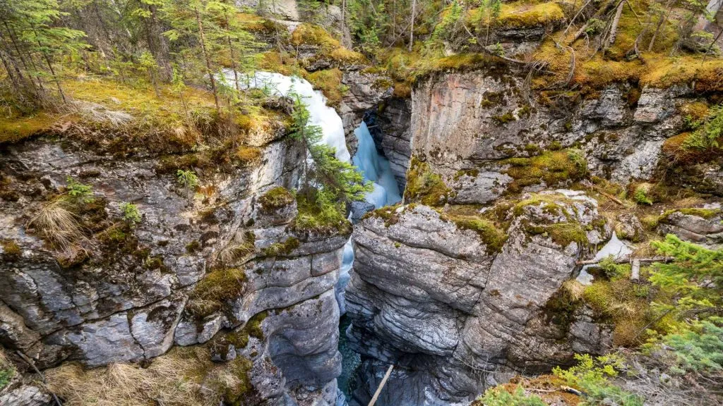 waterfalls Alberta finale