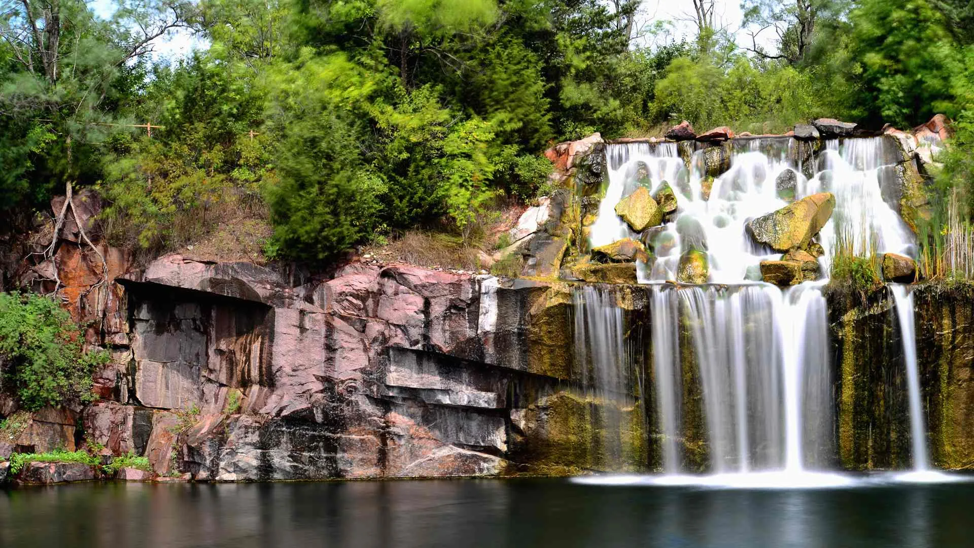 50 Waterfalls of Wisconsin Hidden Gems to Iconic Cascades