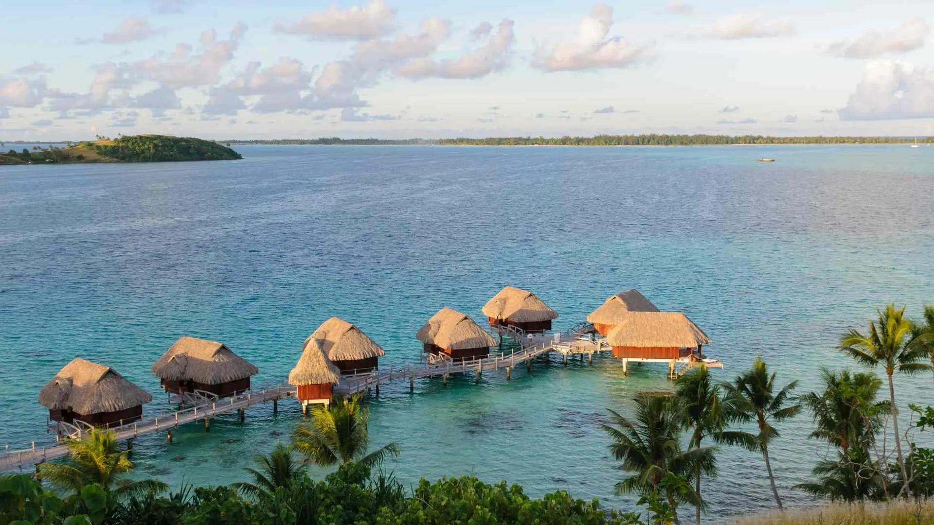 cheap overwater villas maldives-8