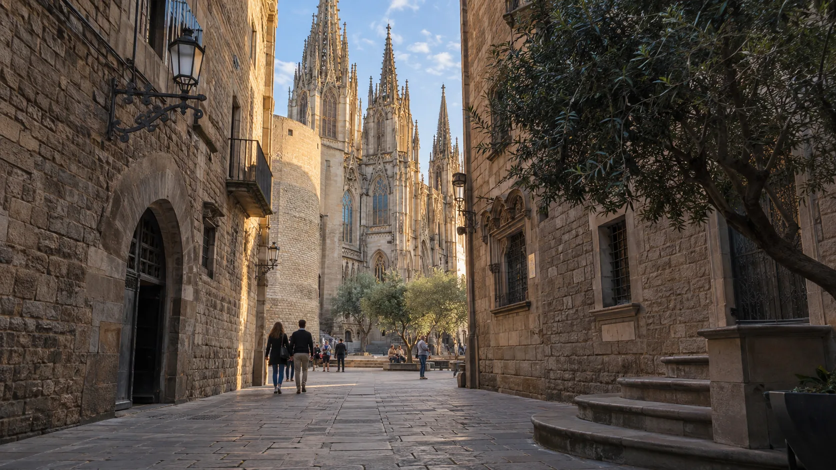 Gothic Quarter streets and Barcelona Cathedral on the first itinerary day.