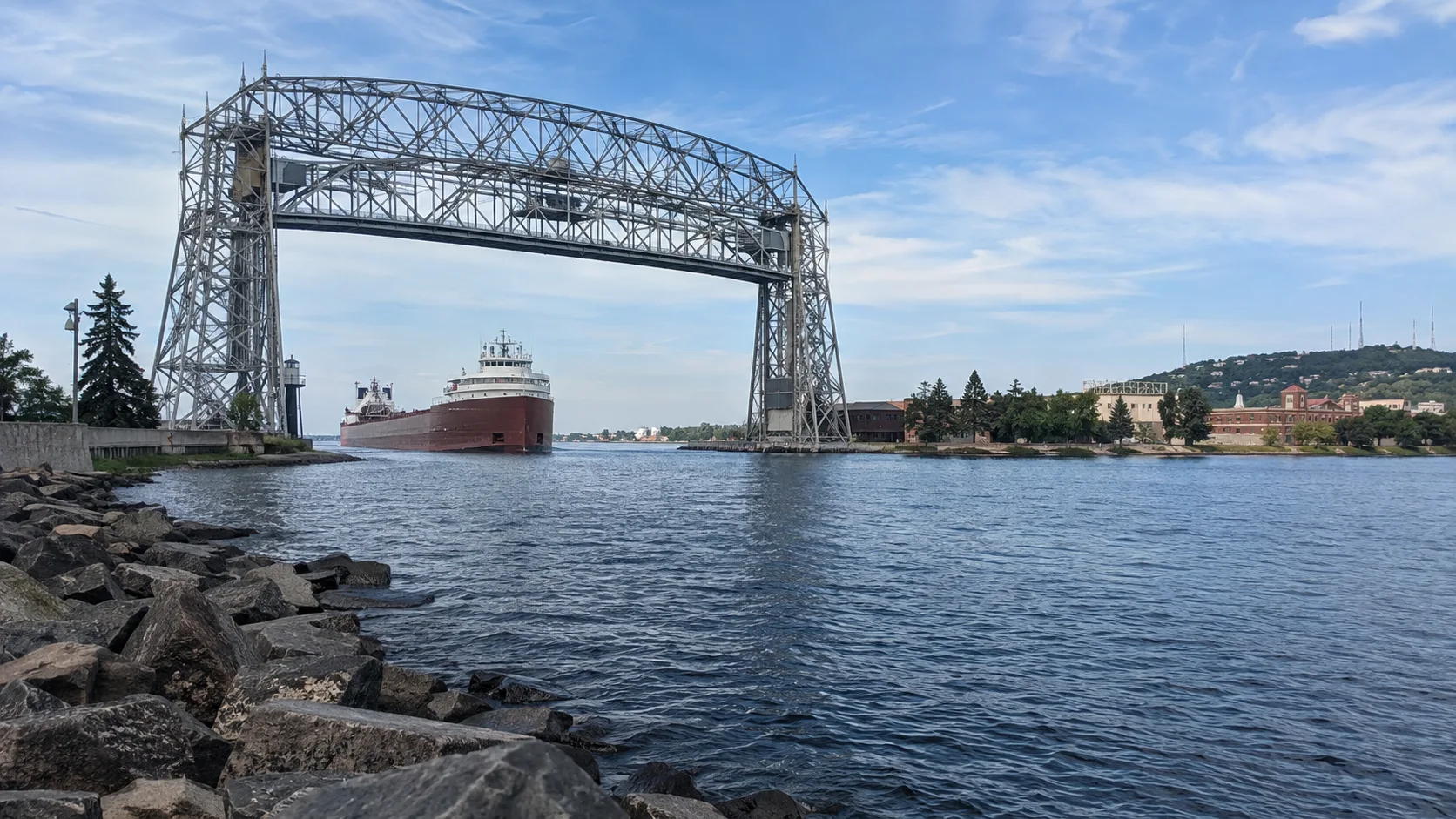 Duluth harbor and lift bridge beside Lake Superior.